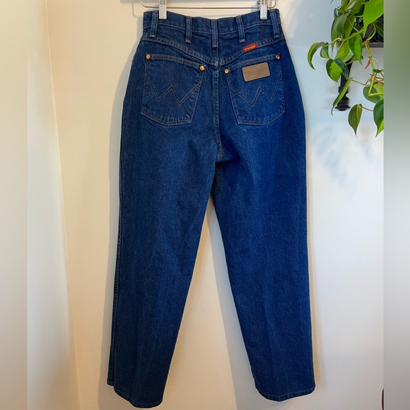 SOLD Vintage Wrangler Jeans - Picture 2 of 4